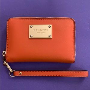 Micheal kors wristlet